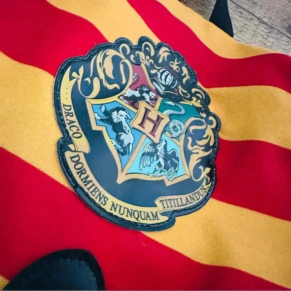 Unisex Rare Bioworld Harry Potter Knapsack/Backpack Hogwarts - Picture 5 of 9